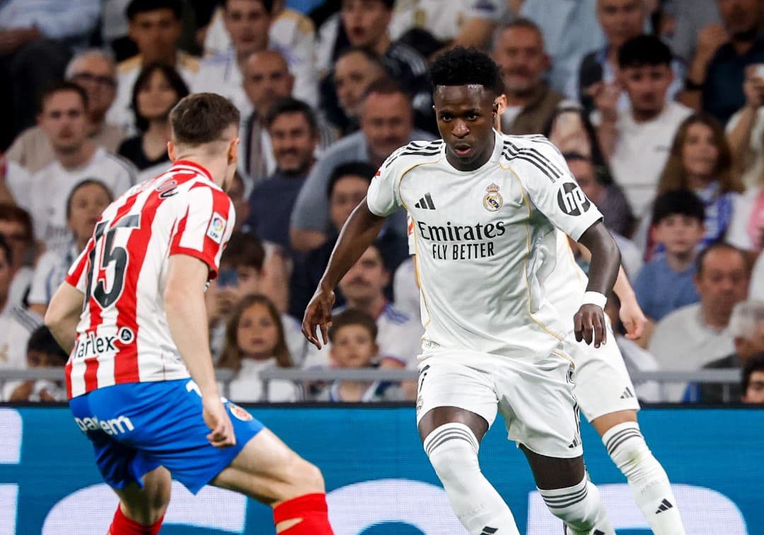 Federico Valverde celebrates his goal against Girona at Santiago Bernabéu